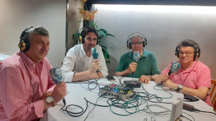 En pandemia, Manolo Villanova, con nuestros comentaristas, transmitiendo desde el restaurante Mas Torres