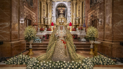 Sevilla feliz con la vuelta de la Macarena