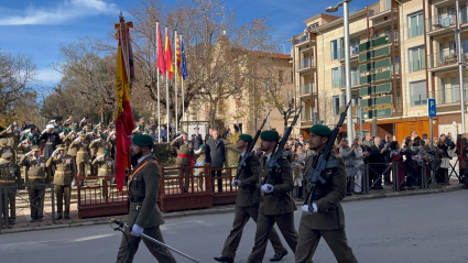 El desfile ante las autoridades