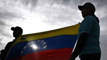Venezolanos opositores participan de una manifestación en apoyo a la líder antichavista María Corina Machado