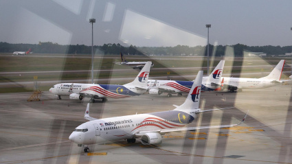 Aviones de Malaysia Airlines estacionados en el Aeropuerto Internacional de Kuala Lumpur