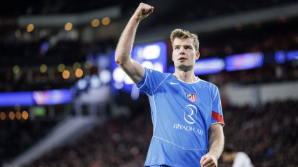 Sorloth celebra su gol en el PSV - Atlético de Madrid