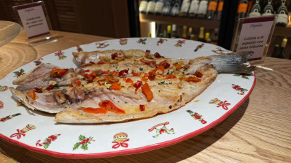 Lubina a la espalda con salsa bilbaína