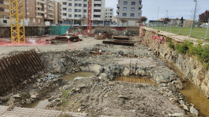 Parcela del barrio Casa Plata en Cácerse donde se van a construir 87 viviendas para alquiler a precio asequible para jóvenes