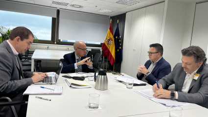 Reunión de trabajo para agilizar la homologación de títulos