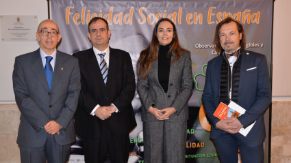 Autores del Informe Calidad de Vidad y Felicidad Social 2025, elaborado por la UCLM
