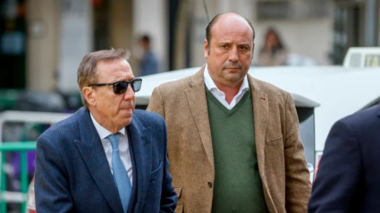 Claudio Rivas (d), socio de Aldama, a su llegada al Tribunal Supremo