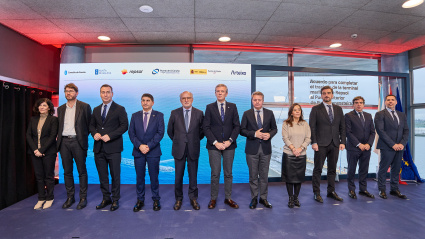 Acuerdo para el traslado de las instalaciones de Repsol  de A Coruña al puerto exterior 