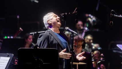 El cantautor Víctor Manuel