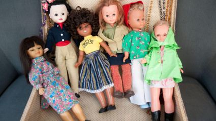 2XFWXWA Nancy dolls.