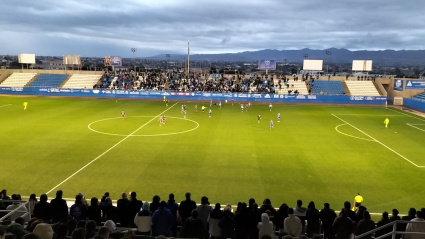 Momento del partido en el Artés Carrasco
