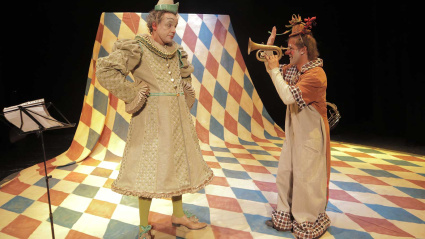 Música y circo para toda la familia llenan el Bergidum de Ponferrada (León) esta Navidad