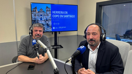 Xosé Manuel Merelles con Iñigo Landa en los estudios de COPE Santiago