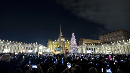 Inauguración del Belén en la Plaza de San Pedro,Ciudad del Vaticano, el 15 de diciembre de 2025