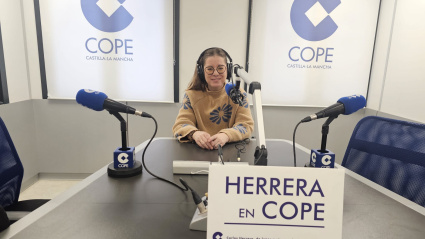 En su libro "Padres que duelen" viaja a las profundas cicatrices que deja el maltrato infantil