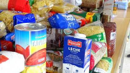 Recogida de alimentos en el colegio Santa Joaquina de Vedruna