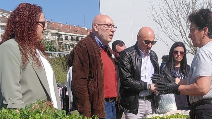 Xosé Carlos Valcárcel, alcalde de Barbadás (en el centro), en una imagen de archivo