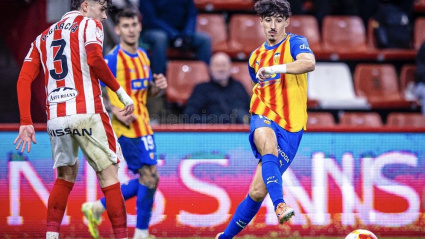 Diego volvía a casa y salió ovacionado del Molinón