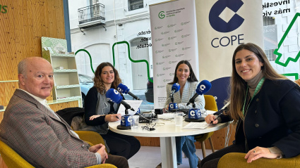 Programa especial de Herrera en Cope Más Sevilla desde la sede de la AECC