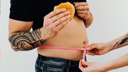 Una persona queriendo comenzar una dieta
