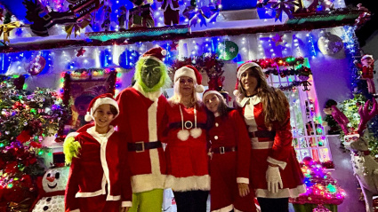 Meli y Alex junto a Aurora