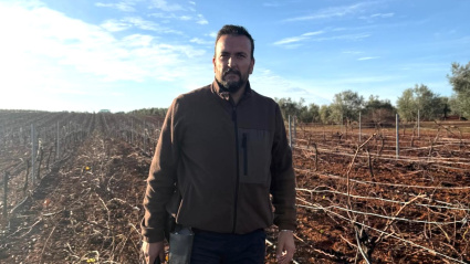Ángel Barrera, agricultor de Almendralejo