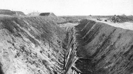 Defensas de Fort McAllister del libro "La Guerra Civil a través de la cámara". Cientos de vívidas fotografías tomadas durante la Guerra Civil, dieciséis reproducciones a color de famosas pinturas de guerra. La nueva historia textual de Henry W. Elson. Una historia ilustrada completa de la Guerra Civil.
