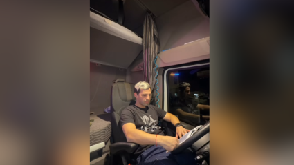 Laur, camionero, en el vídeo