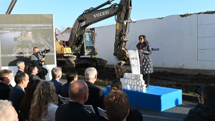 Intervención de Margarita Robles en el momento del derribo de la muralla