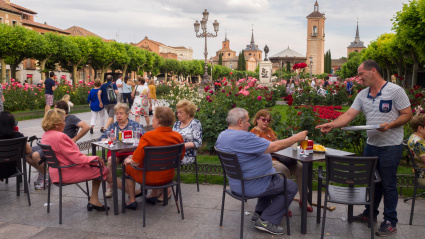 JX8NP8 Plaza de Cervantes. Alcala de Henares. Madrid. Espana