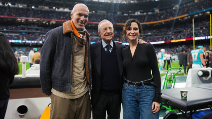 Zidane, junto a Florentino Pérez y Díaz Ayuso en el partido de la NFL