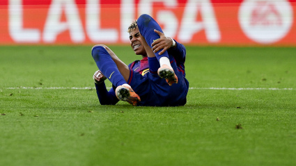 Lamine Yamal se duele después de la entrada de Renato Veiga