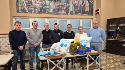 El alcalde de Ferrol también visitó la Cocina Económica Ferrolana el día de Nochebuena