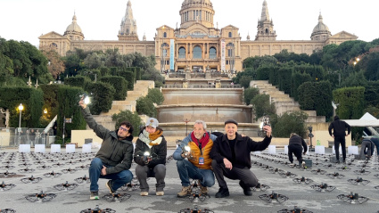 Parrot ha contado con colaboraciones de la Cobla Meravella y músicos como Roger Andorrà, Guillem Ballaz o Albert Garcia.