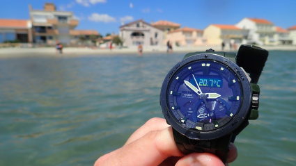 Muchos cometen el error de bañarse con sus relojes