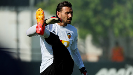 Corberán necesita recuperar a Dimitrievski para la causa