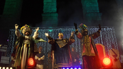 Un momento de la cabalgata de Reyes Magos que recorrió las calles de Segovia