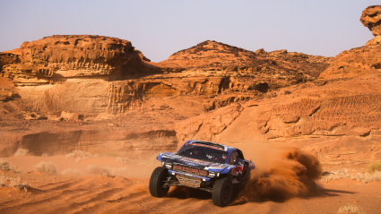 Carlos Sainz, durante una etapa del Dakar