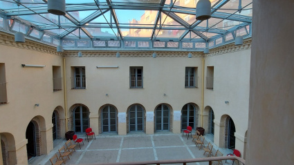 La residencia de Cáritas se ha convertido en alojamiento para algunos desalojados de Santa Clara