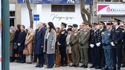 Autoridades civiles y militares