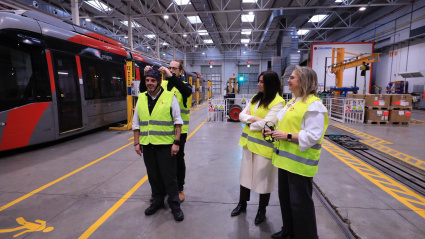 Los tranvías de Zaragoza prueban el casco neuronal para conductores