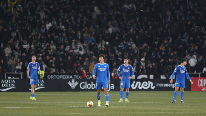 Los jugadores del Real Madrid se lamentan de uno de los goles del Albacete
