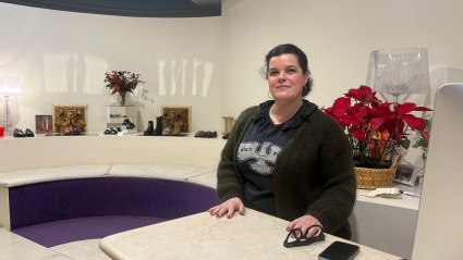 Adriana, comerciante en la calle San Antón de Logroño