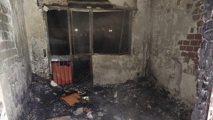 Vivienda de la urbanización Pedro Garfio tras el incendio (Cabra)