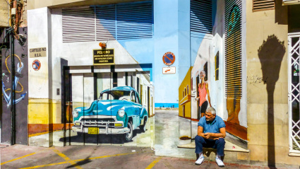 Jubilado sentado en Valencia