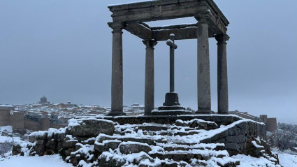 Cuatro Postes de Ávila nevados