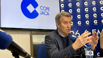 Feijóo apoya a Azcón en la precampaña en Aragón