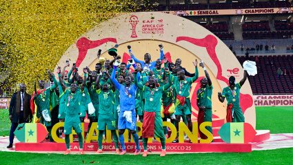 La selección de Senegal celebra la conquista de su segunda Copa África