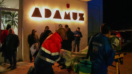Coordinación de los equipos emergencias en el Polideportivo de Adamuz para socorrer a los heridos y fallecidos en el descarrilamiento de dos trenes de alta velocidad en el término municipal, a 19 de enero de 2026 en Adamuz (Córdoba, España)