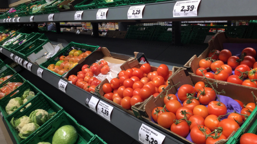 Tomates en un supermercado de Cataluña